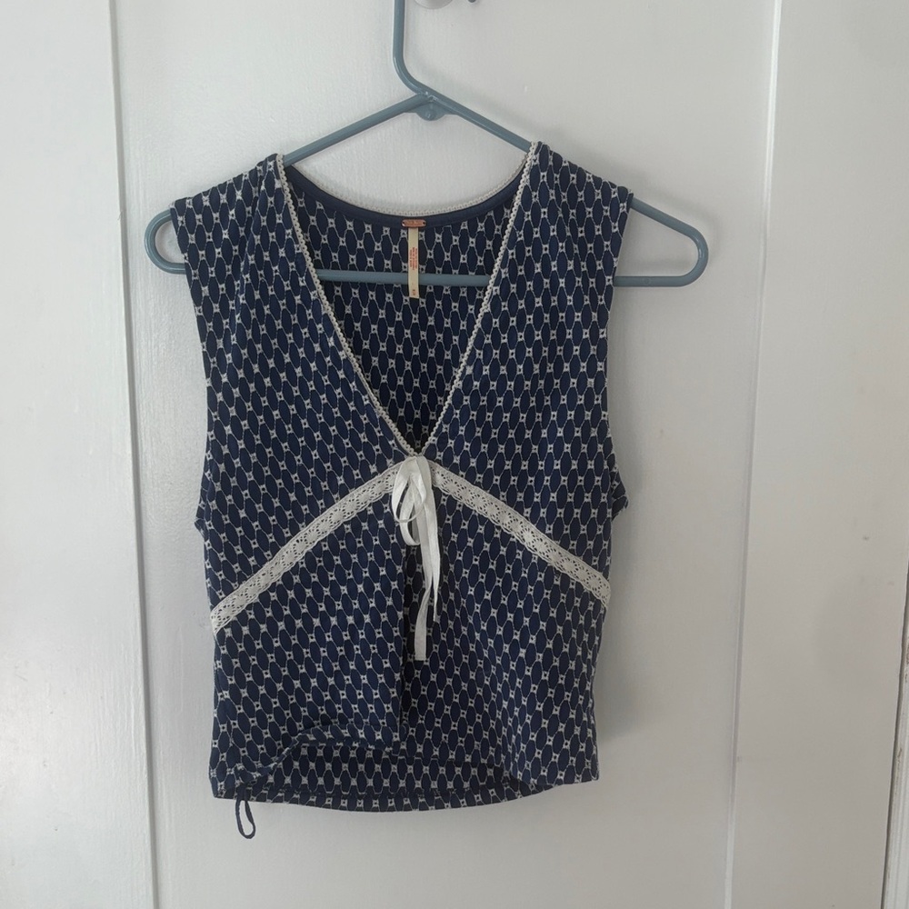 Free people tank top. Elegant Navy Crop Top with White Detailing